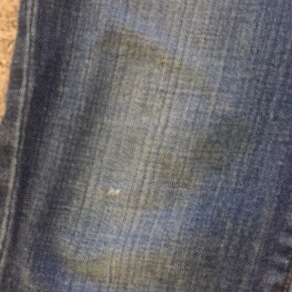 Distressed low-mid rise jeans - Picture 4 of 4